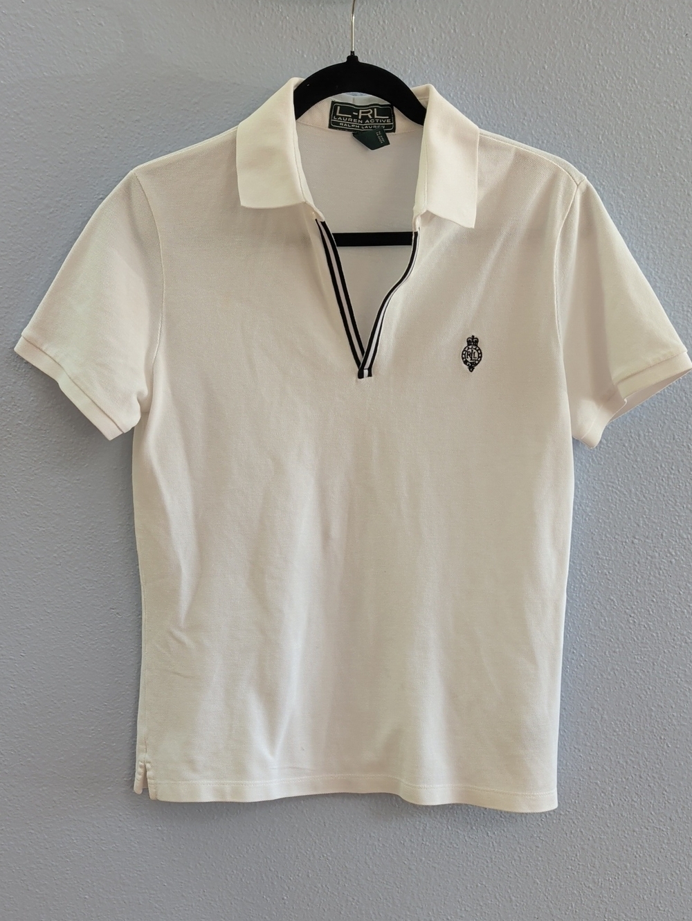 L-RL Lauren Active Ralph Lauren White Polo Shirt with Embroidered Crest